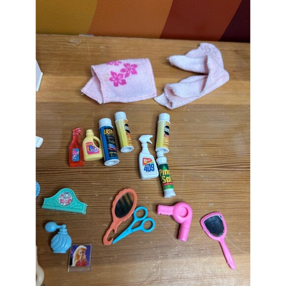 Vintage Y2K Barbie 90s bathroom lot accessories toilet sink cleaners towel - Picture 4 of 5